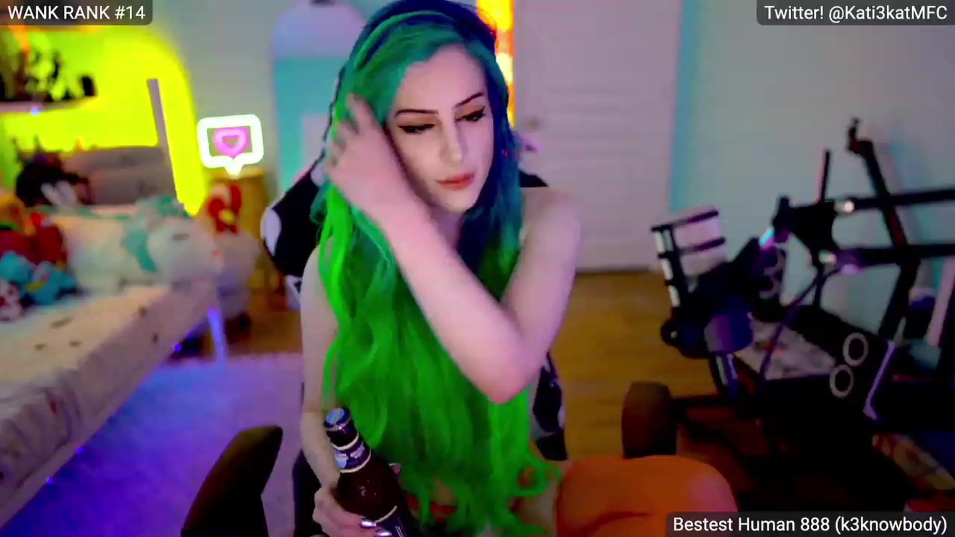 Gallery image thumbnail from Kati3Kat's myfreecams stream on, 04/23/2023, 07:59 image 8 of 20