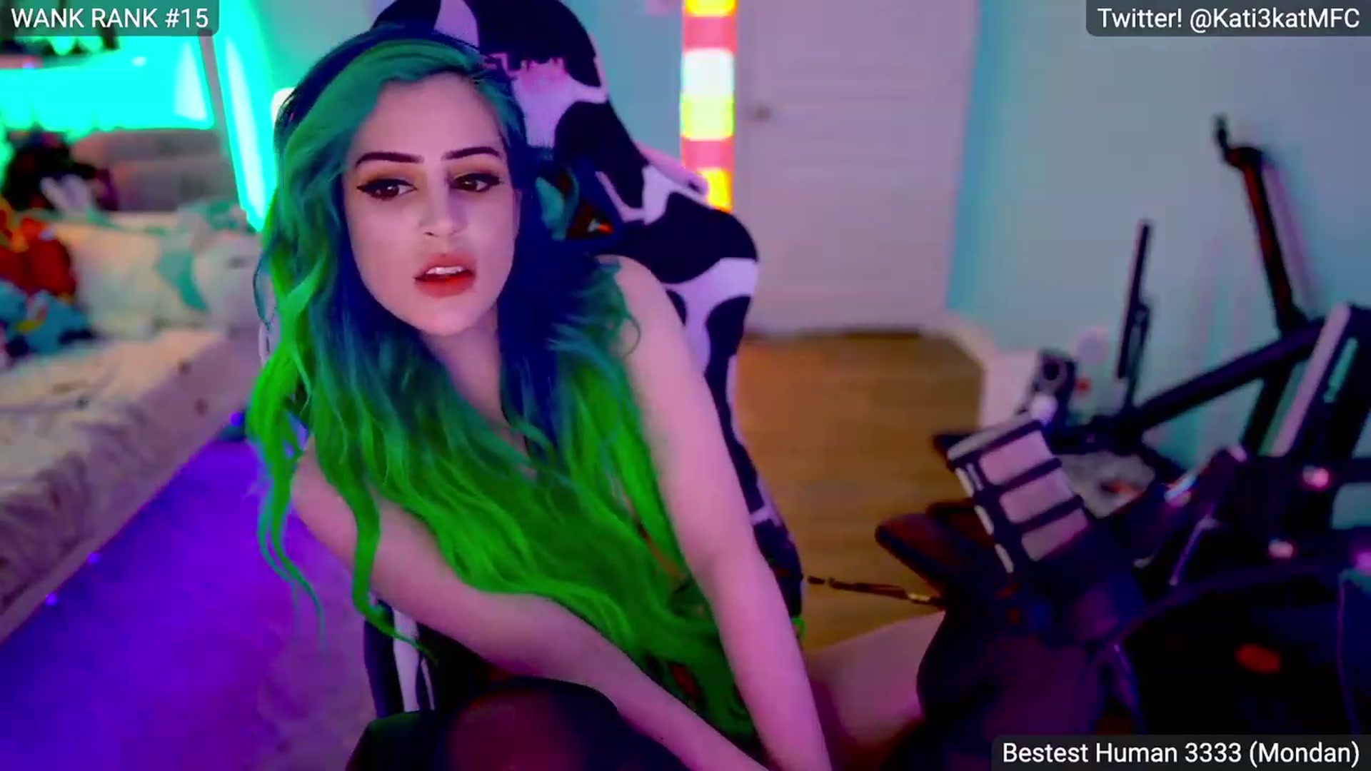 Gallery image thumbnail from Kati3Kat's myfreecams stream on, 04/26/2023, 06:39 image 14 of 20
