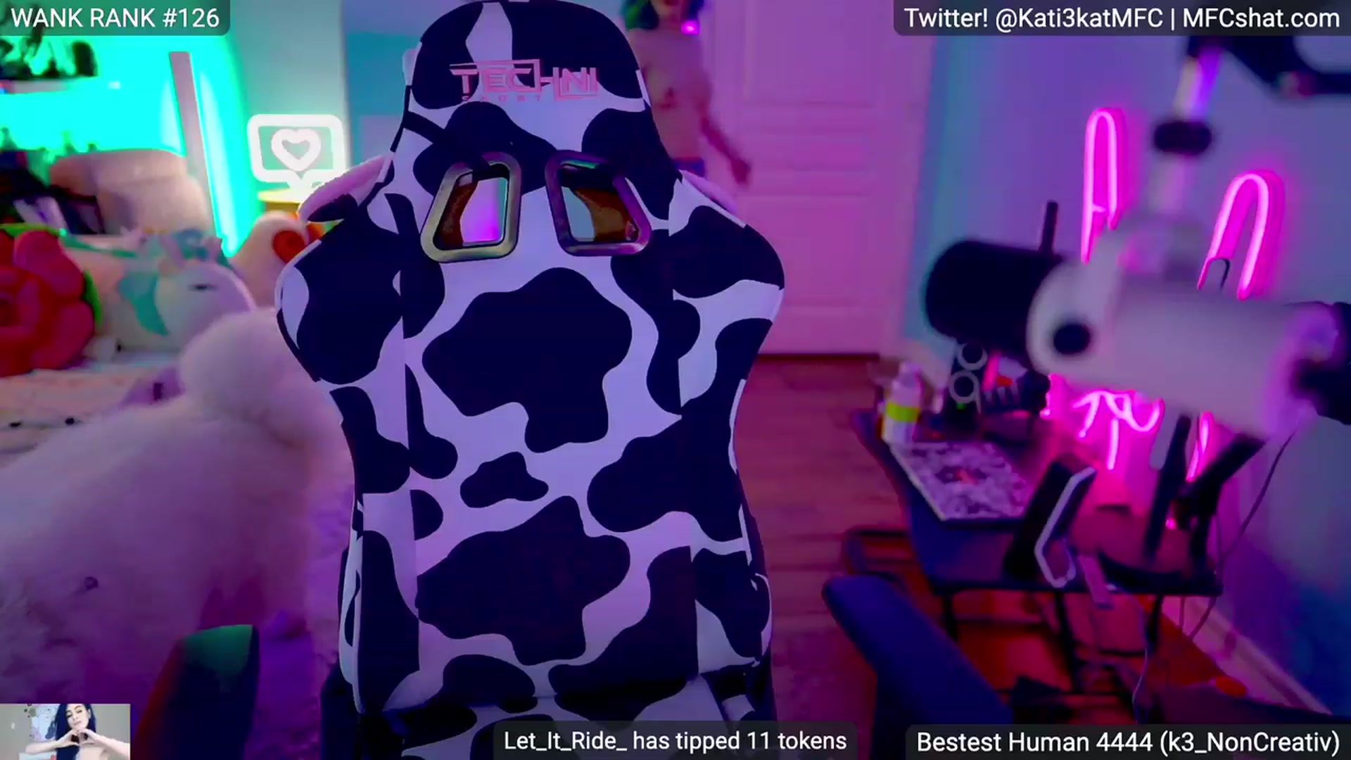Gallery image thumbnail from Kati3Kat's myfreecams stream on, 05/04/2023, 07:17 image 20 of 20