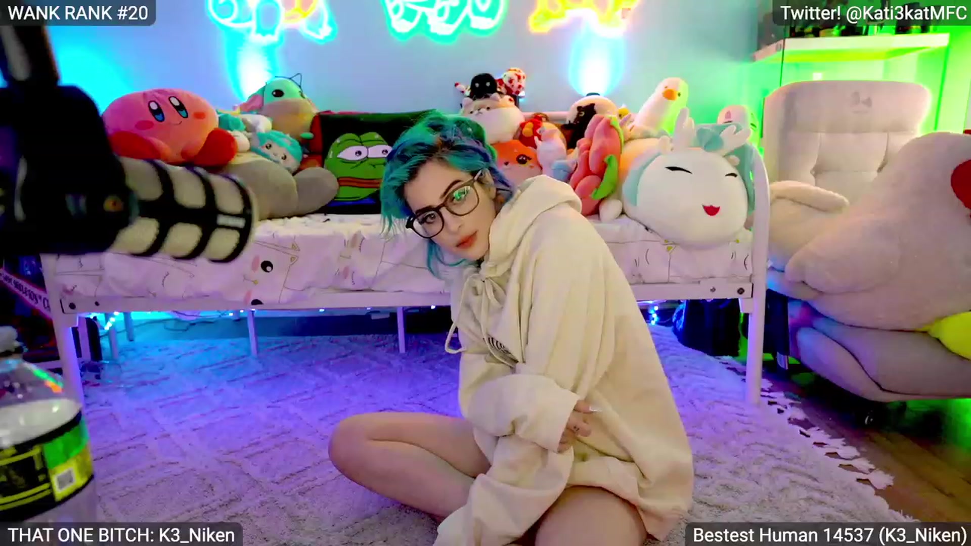 Gallery image thumbnail from Kati3Kat's myfreecams stream on, 05/29/2023, 08:31 image 10 of 20