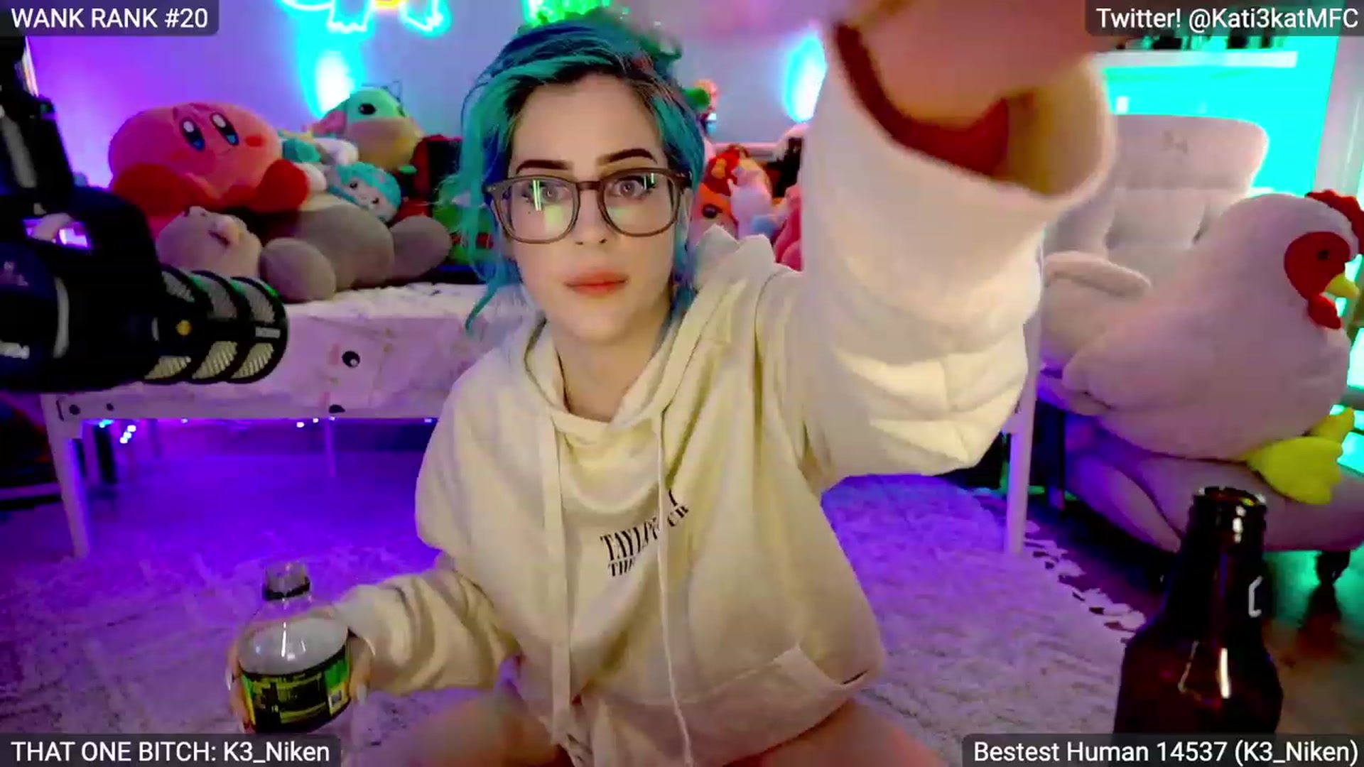 Gallery image thumbnail from Kati3Kat's myfreecams stream on, 05/29/2023, 08:31 image 6 of 20
