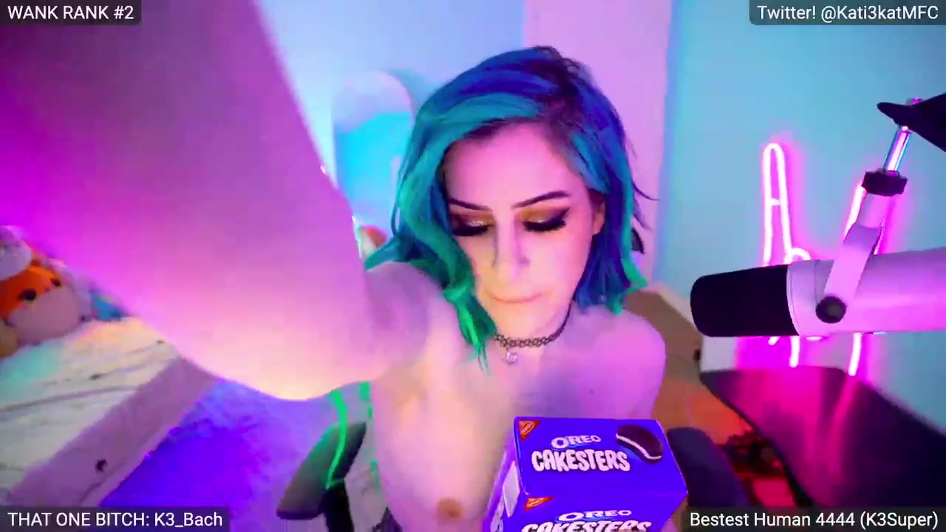 Gallery image thumbnail from Kati3Kat's myfreecams stream on, 06/04/2023, 07:50 image 13 of 20