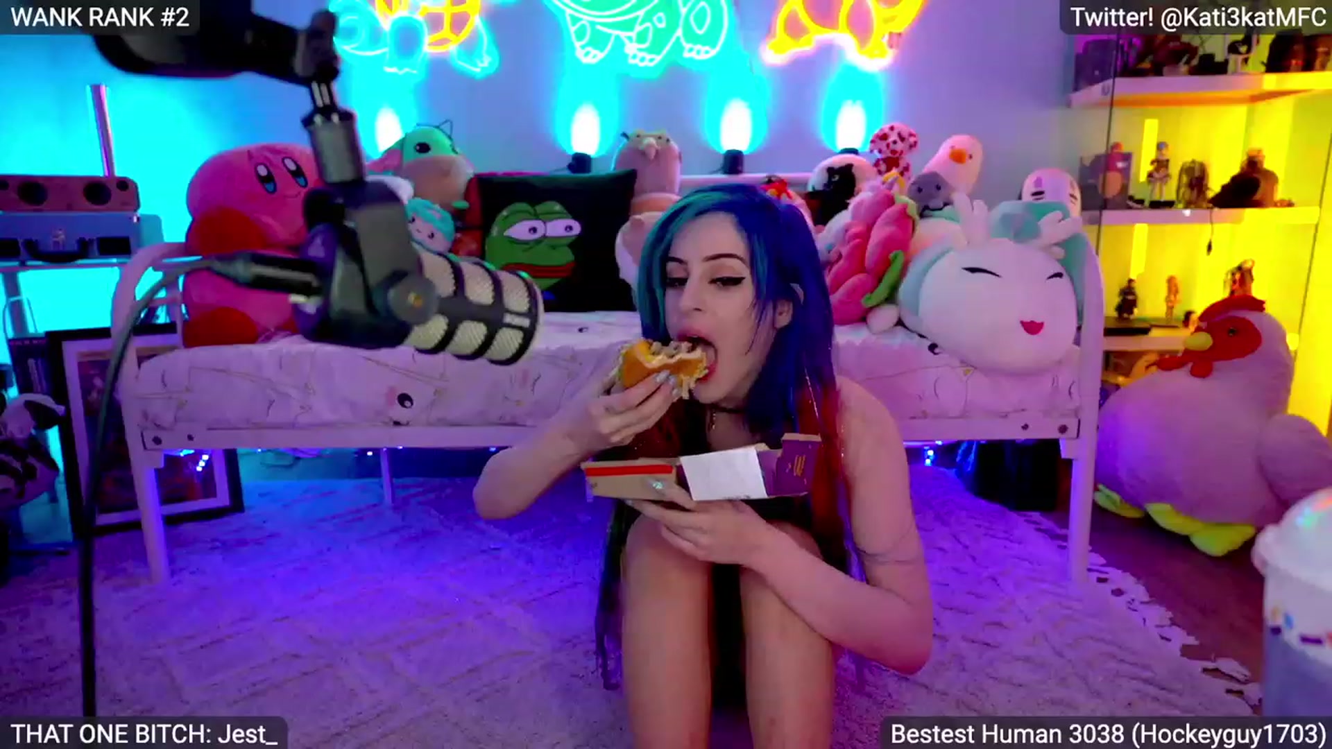 Gallery image thumbnail from Kati3Kat's myfreecams stream on, 06/18/2023, 07:13 image 16 of 20