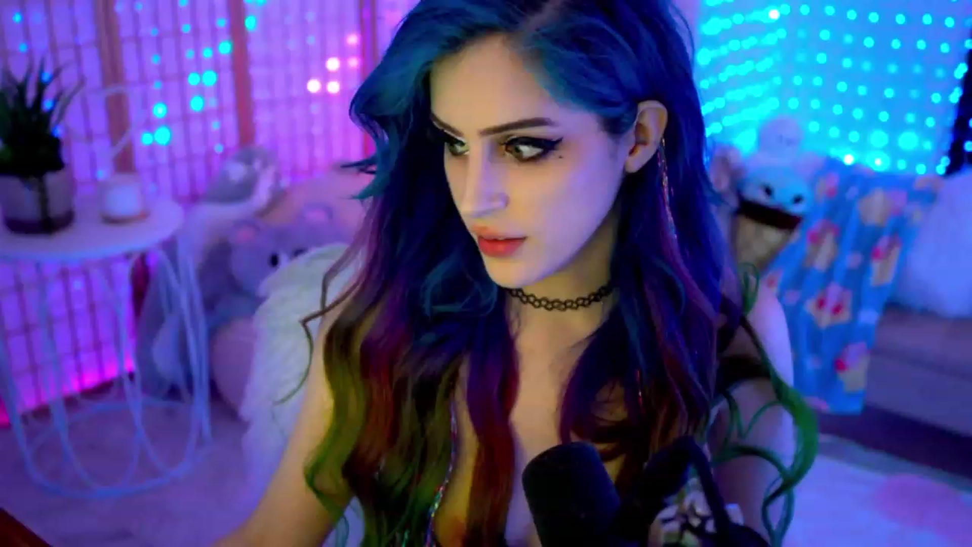 Gallery image thumbnail from Kati3Kat's myfreecams stream on, 09/20/2023, 06:51 image 18 of 20
