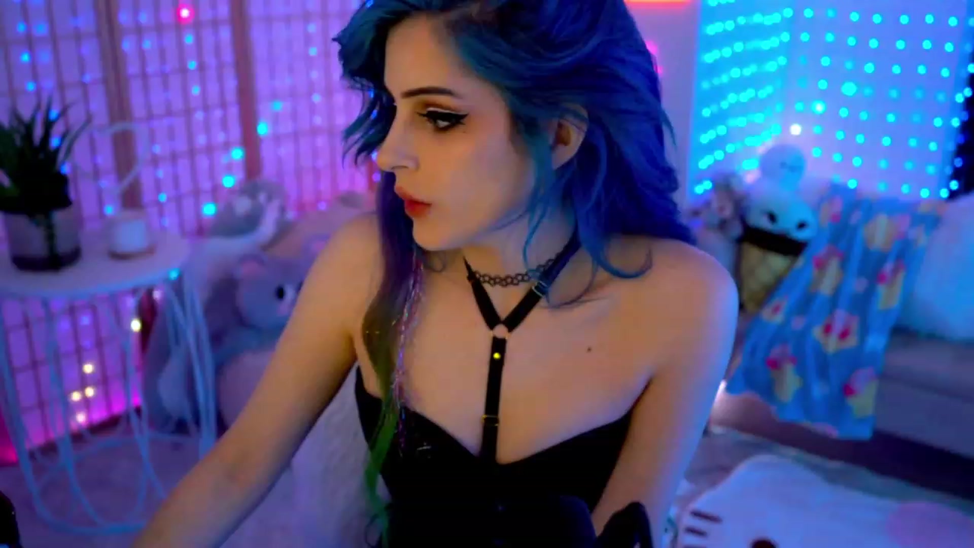 Gallery image thumbnail from Kati3Kat's myfreecams stream on, 09/23/2023, 04:00 image 6 of 20