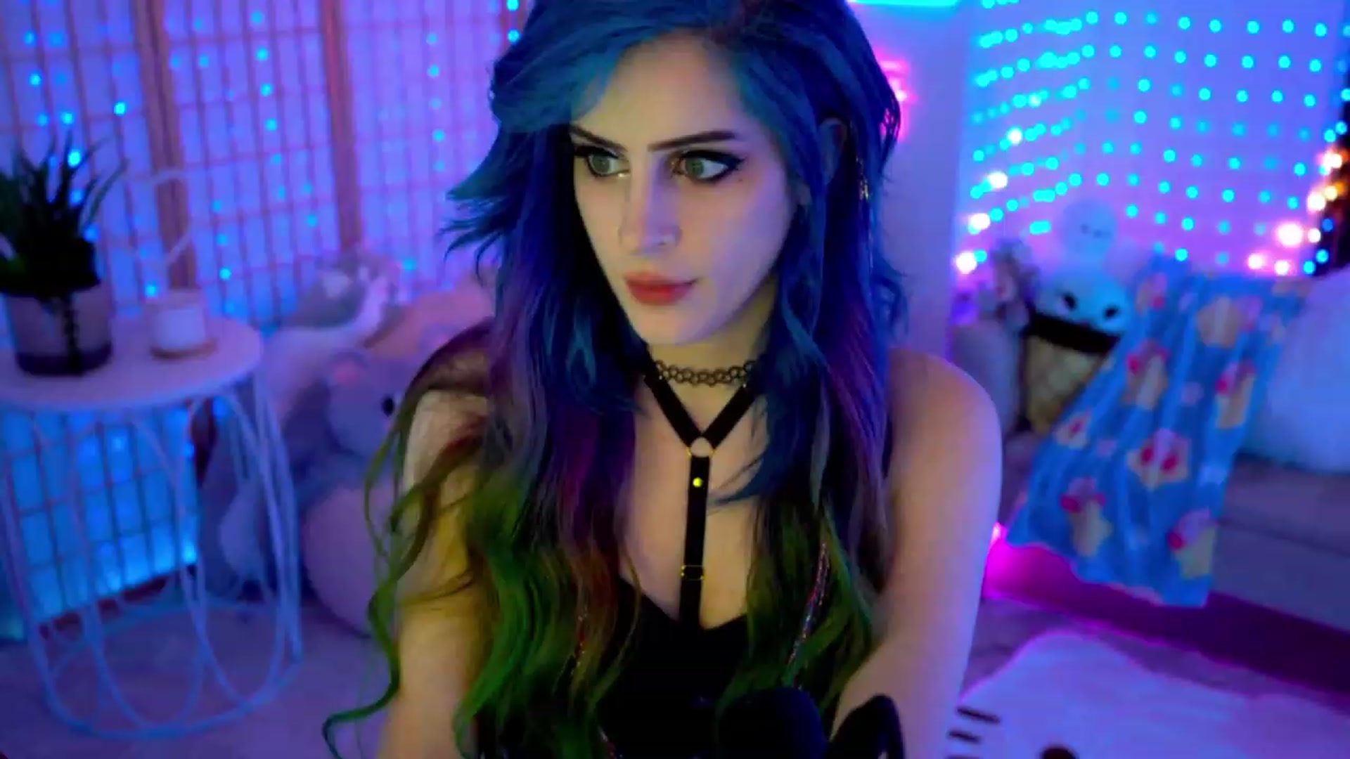 Gallery image thumbnail from Kati3Kat's myfreecams stream on, 09/23/2023, 04:00 image 3 of 20