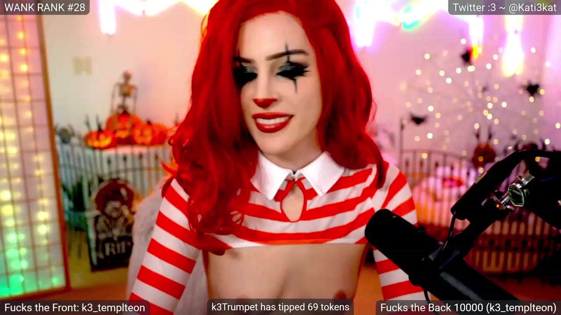 Gallery image thumbnail from Kati3Kat's myfreecams stream on, 11/01/2023, 05:54 image 15 of 20