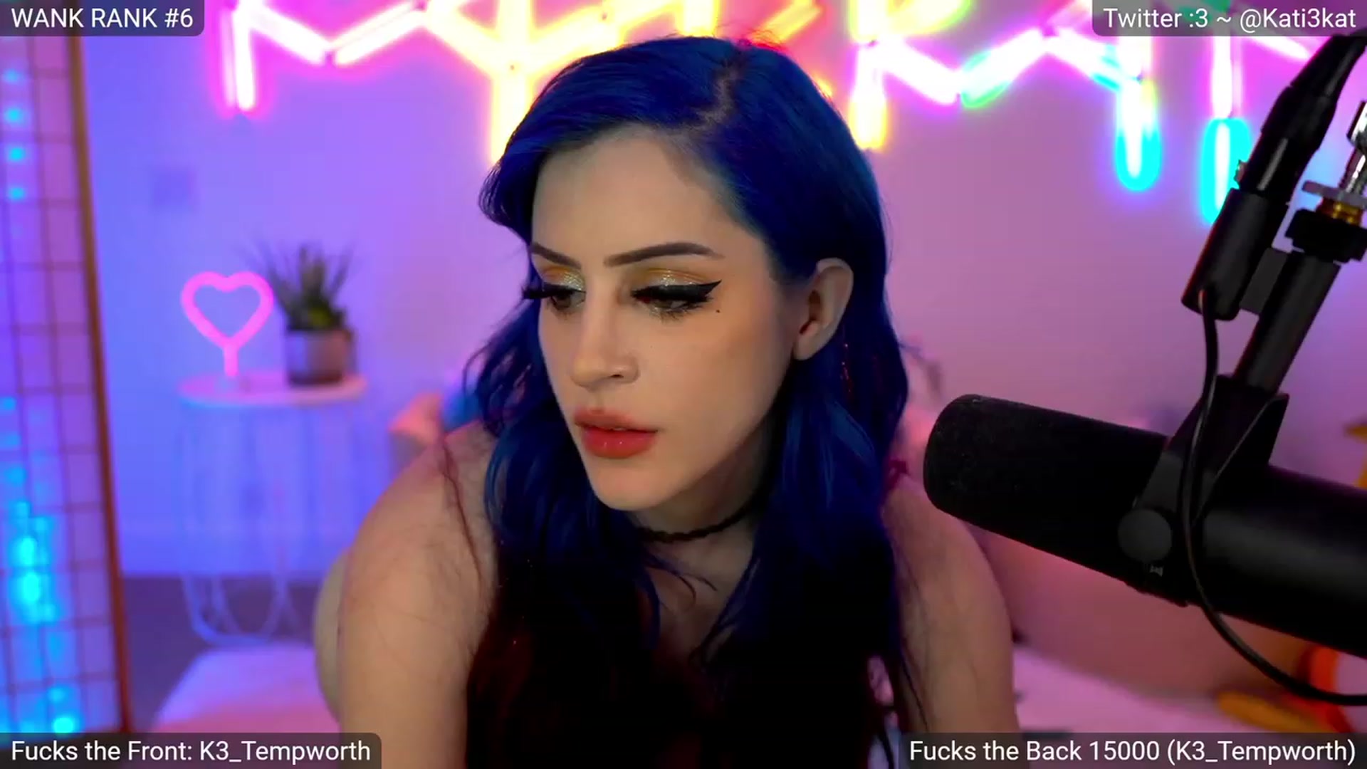 Gallery image thumbnail from Kati3Kat's myfreecams stream on, 12/01/2023, 08:34 image 18 of 20