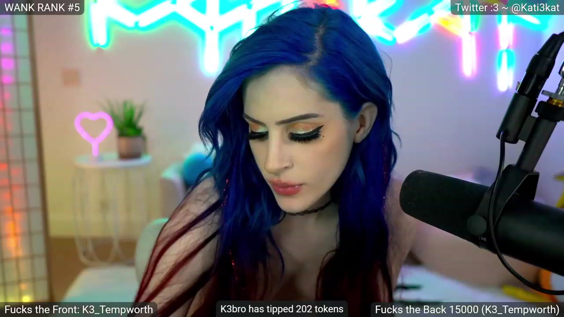 Gallery image thumbnail from Kati3Kat's myfreecams stream on, 12/01/2023, 08:34 image 13 of 20