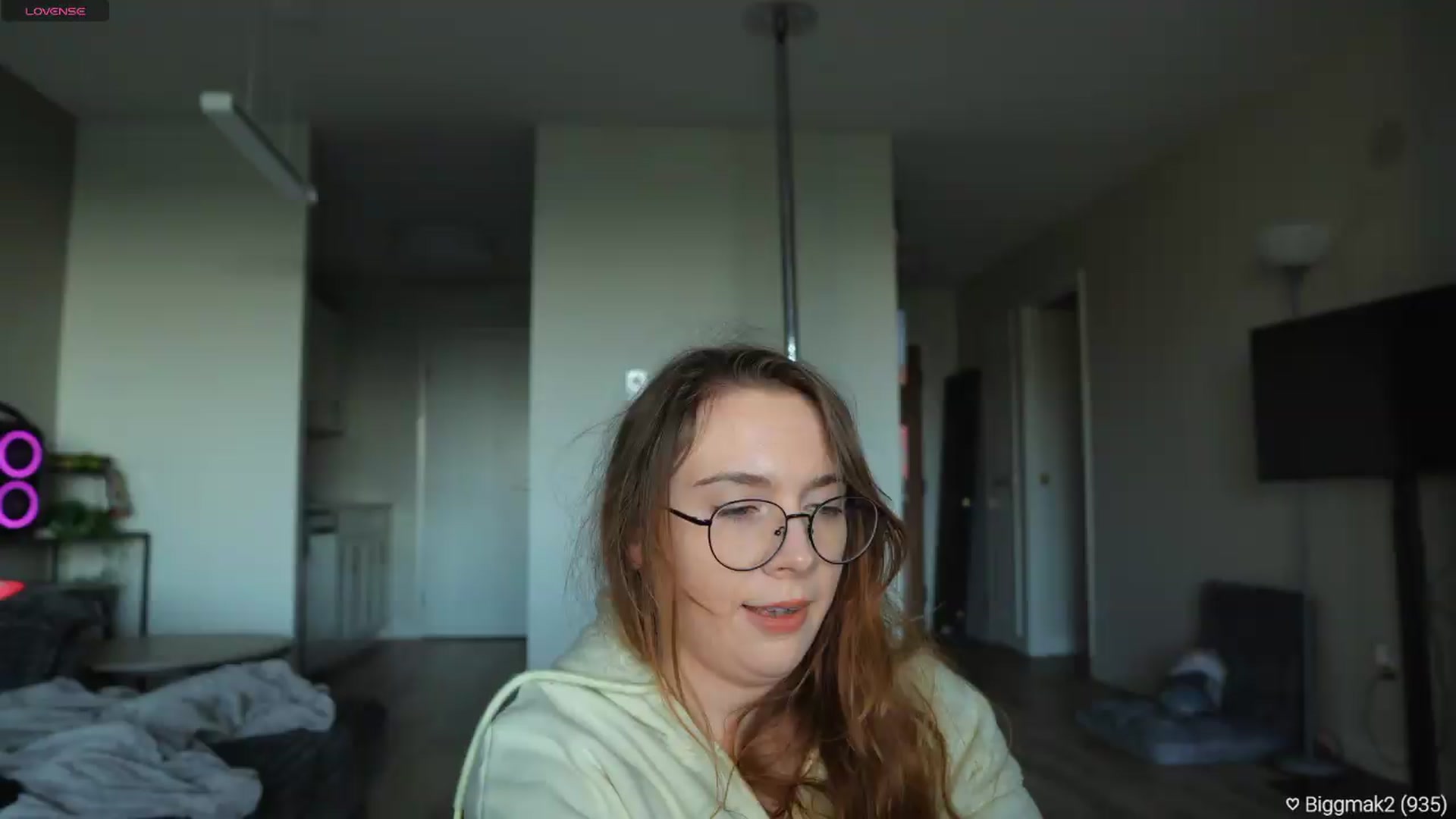 Gallery image thumbnail from KatieBell's myfreecams stream on, 08/17/2026, 01:31 image 5 of 20