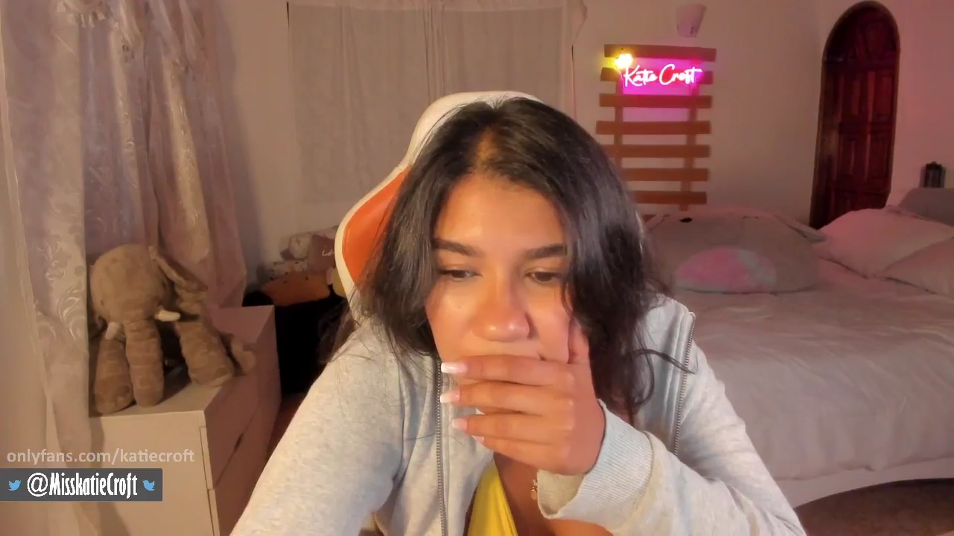 Gallery image thumbnail from KatieCroft's myfreecams stream on, 02/06/2026, 04:59 image 20 of 20