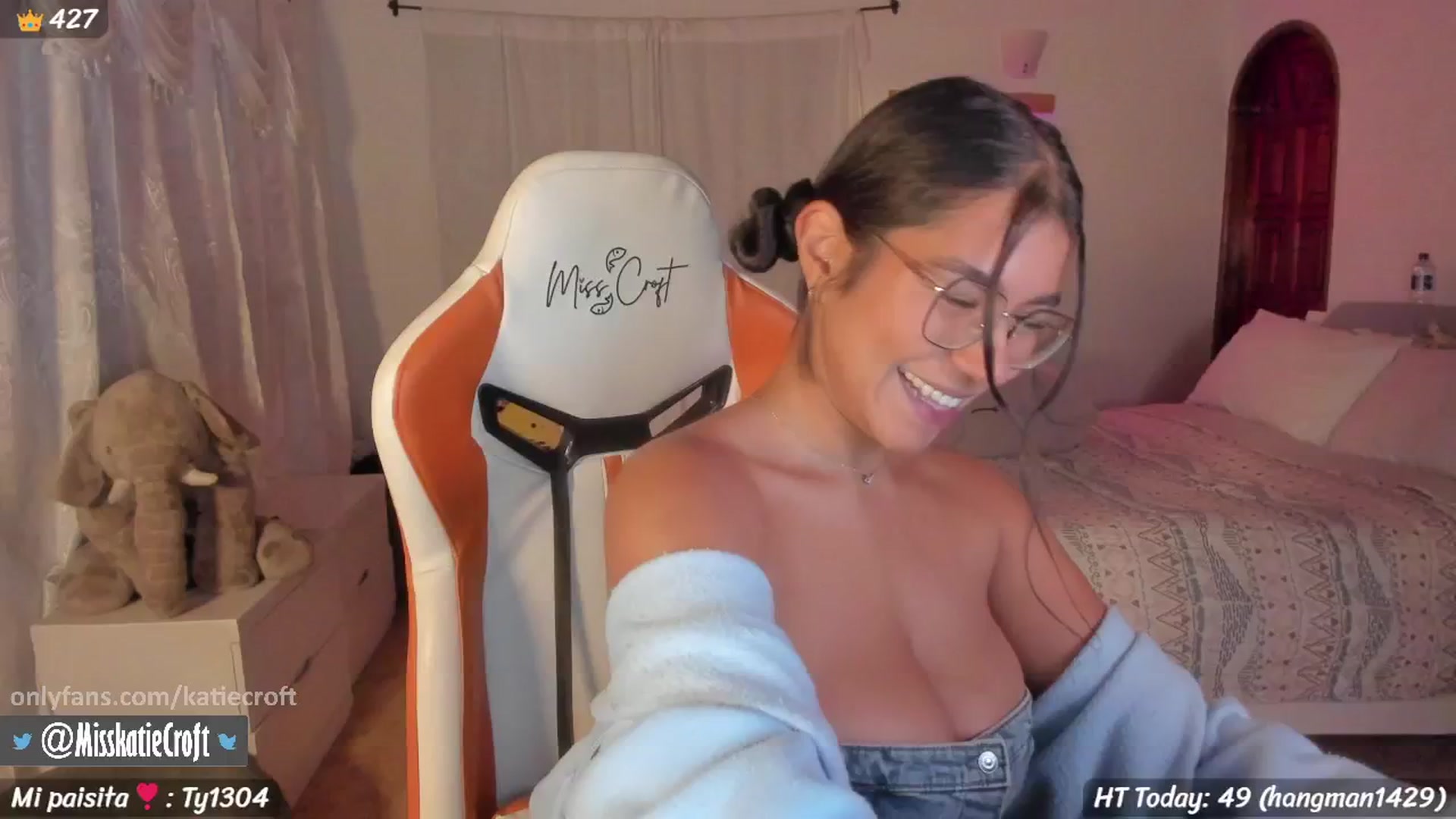Gallery image thumbnail from KatieCroft's myfreecams stream on, 02/24/2026, 02:59 image 1 of 20