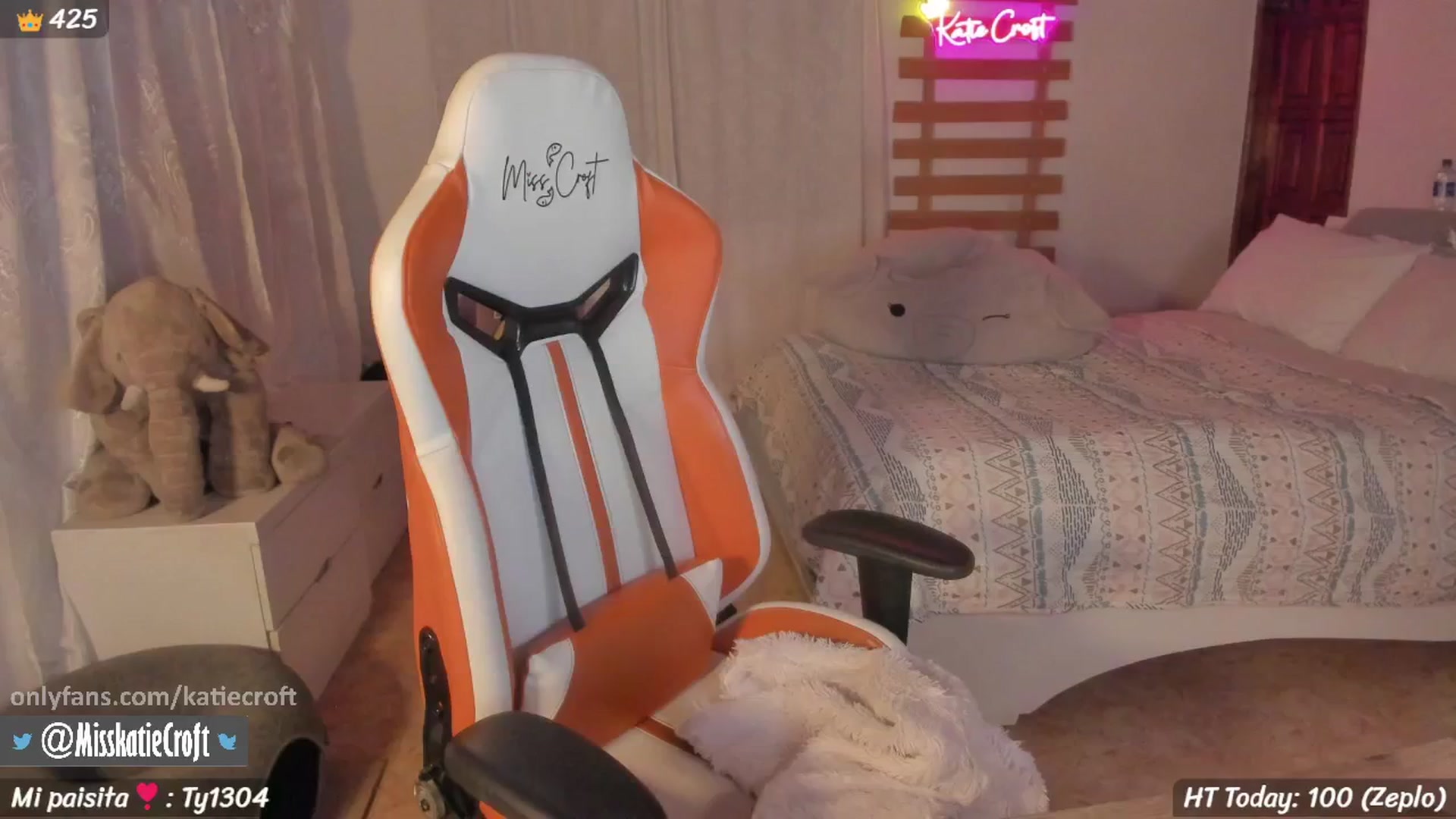 Gallery image thumbnail from KatieCroft's myfreecams stream on, 02/24/2026, 02:59 image 11 of 20