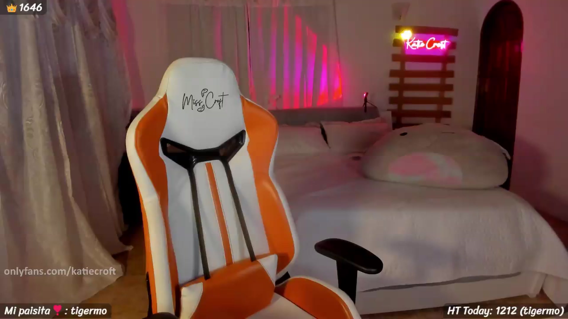 Gallery image thumbnail from KatieCroft's myfreecams stream on, 05/13/2026, 01:44 image 12 of 20