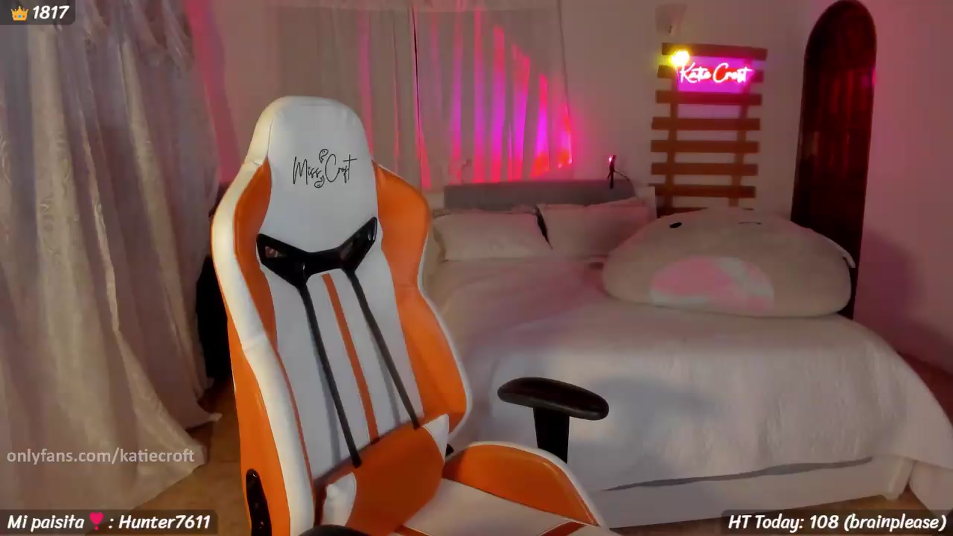 Gallery image thumbnail from KatieCroft's myfreecams stream on, 05/13/2026, 01:44 image 4 of 20