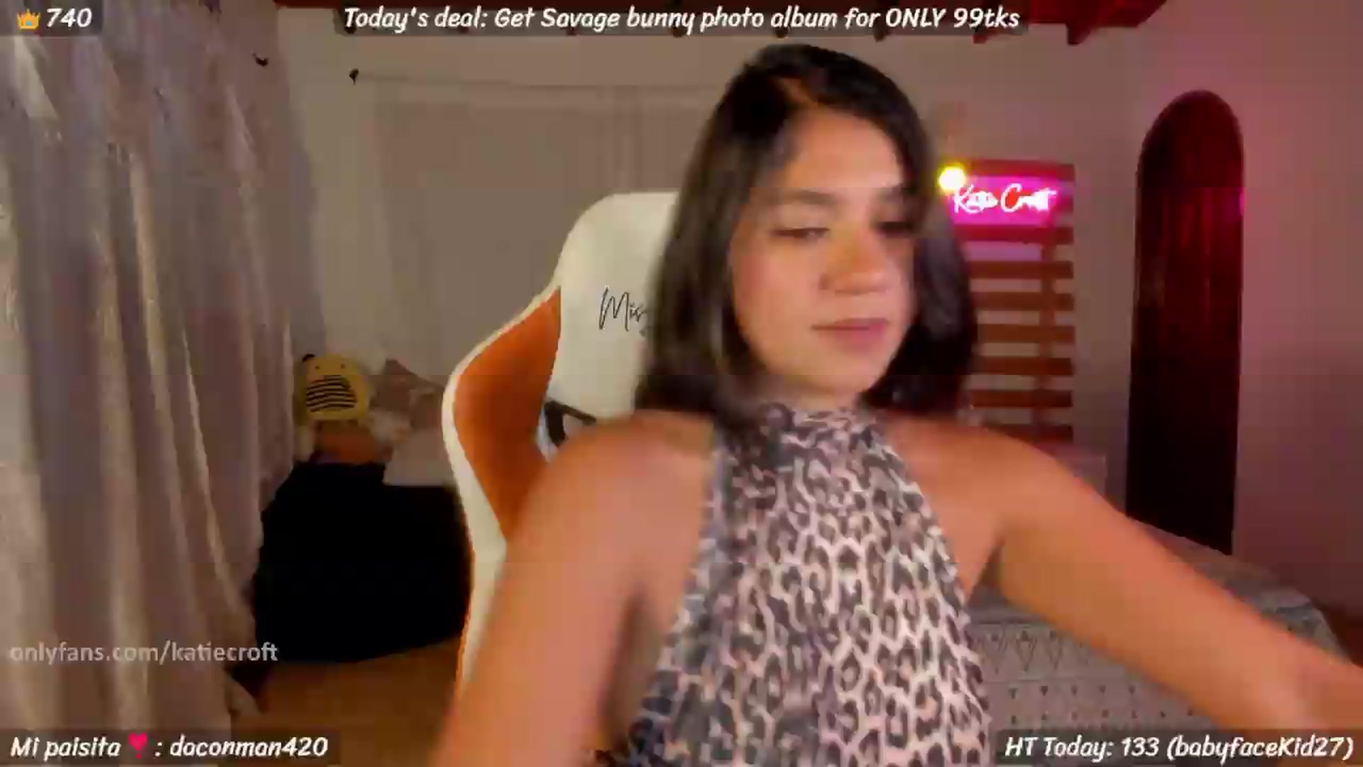 Gallery image thumbnail from KatieCroft's myfreecams stream on, 06/11/2026, 03:52 image 1 of 20