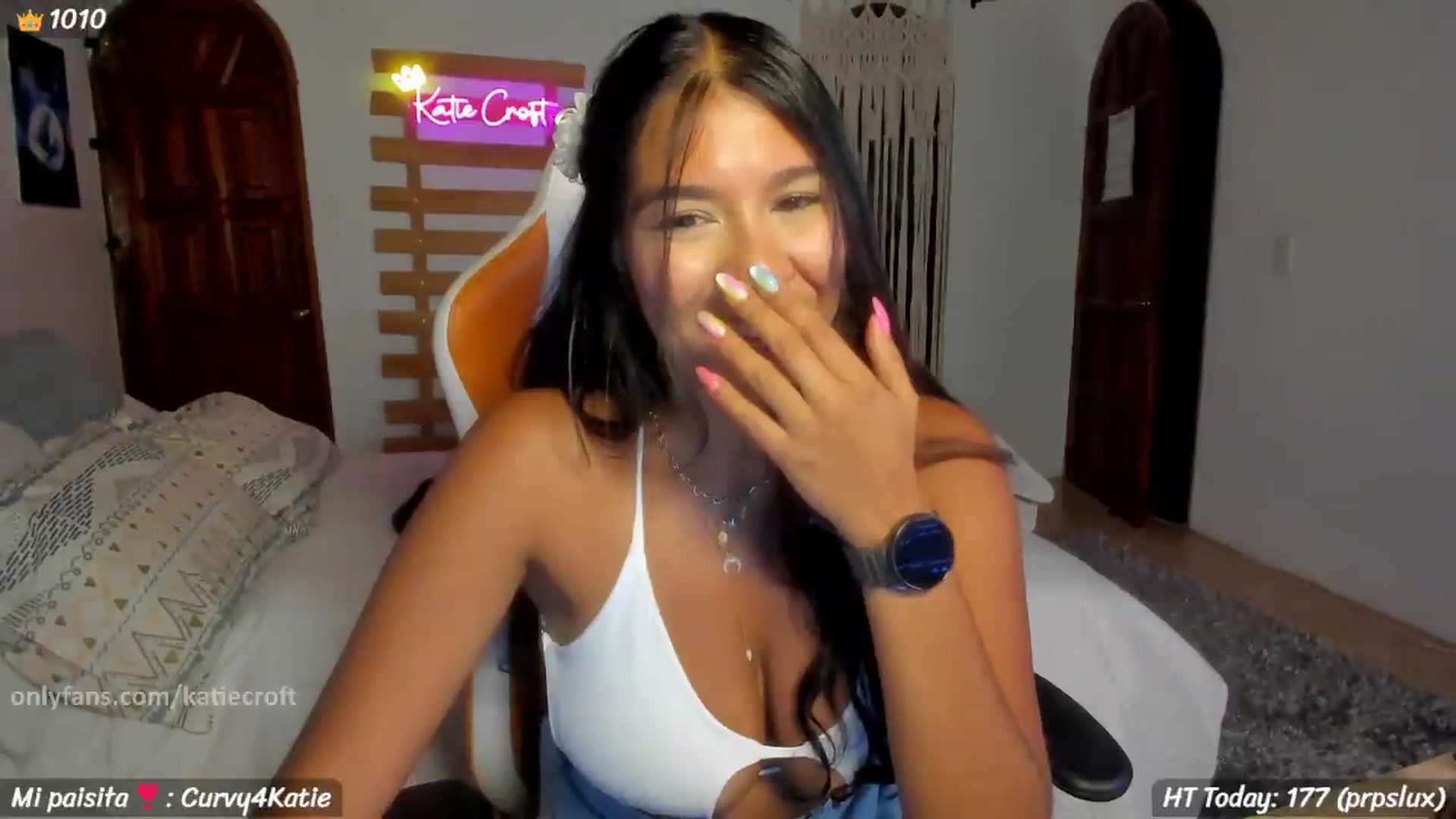 Gallery image thumbnail from KatieCroft's myfreecams stream on, 07/28/2026, 01:35 image 18 of 20