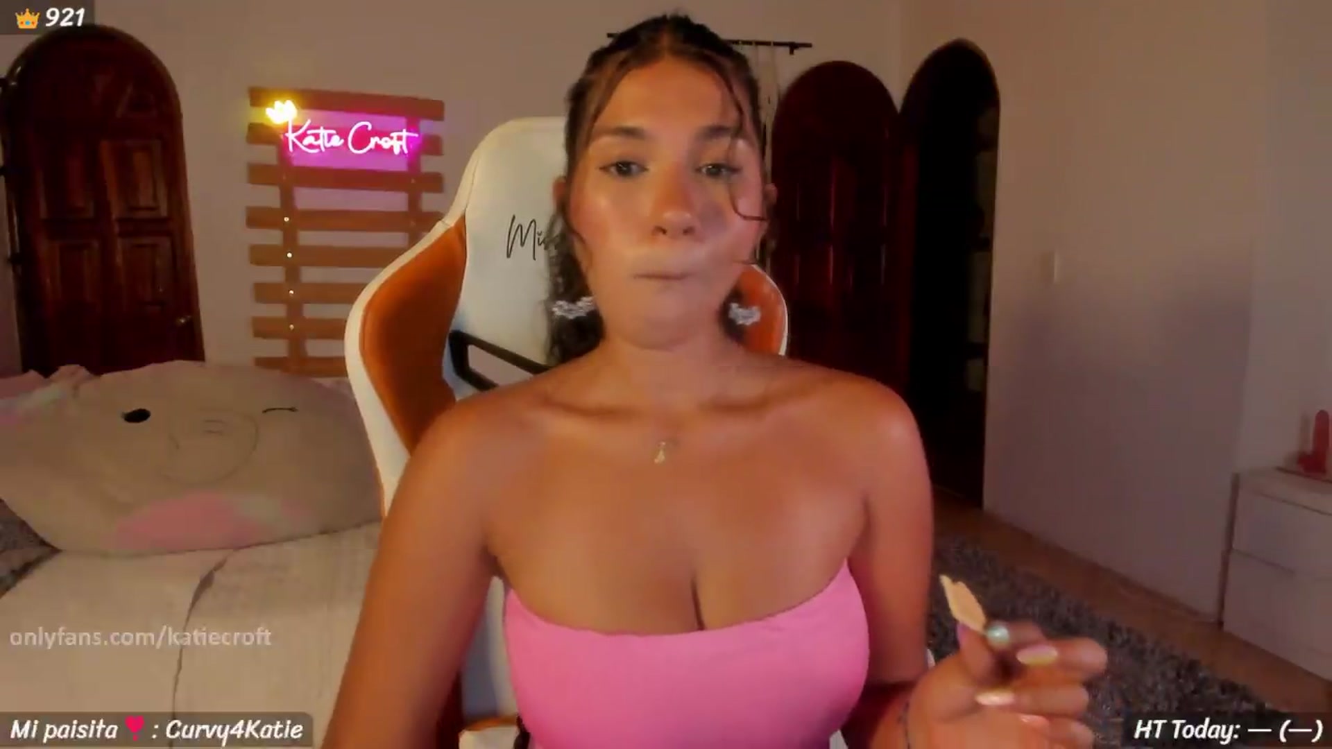 Gallery image thumbnail from KatieCroft's myfreecams stream on, 07/30/2026, 02:35 image 4 of 20