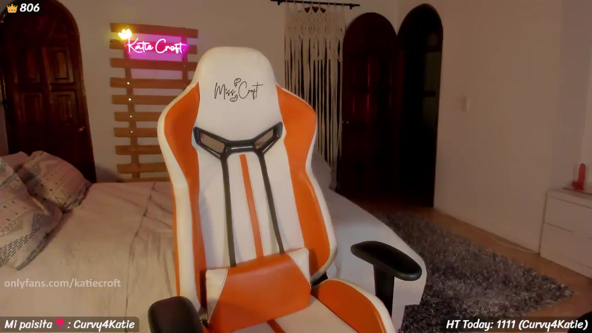 Gallery image thumbnail from KatieCroft's myfreecams stream on, 07/30/2026, 03:48 image 18 of 20