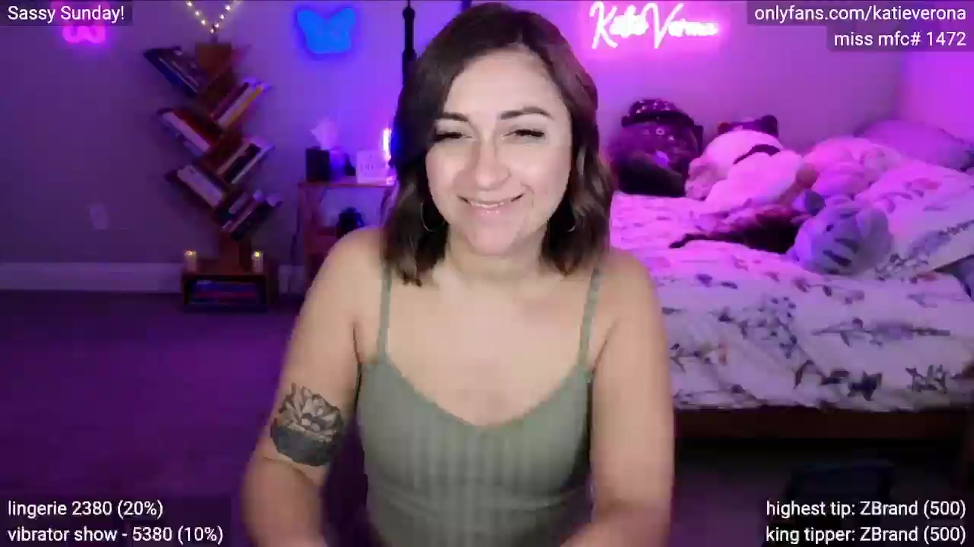 Gallery image thumbnail from KatieVerona's myfreecams stream on, 03/17/2025, 01:45 image 8 of 20