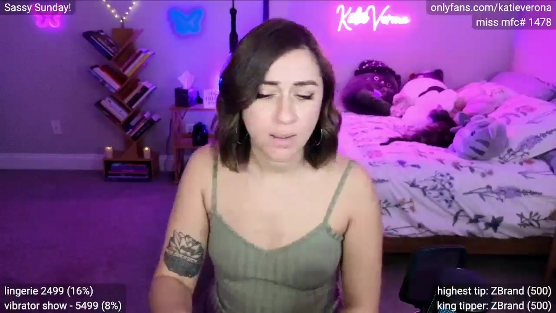 Gallery image thumbnail from KatieVerona's myfreecams stream on, 03/17/2025, 01:45 image 5 of 20