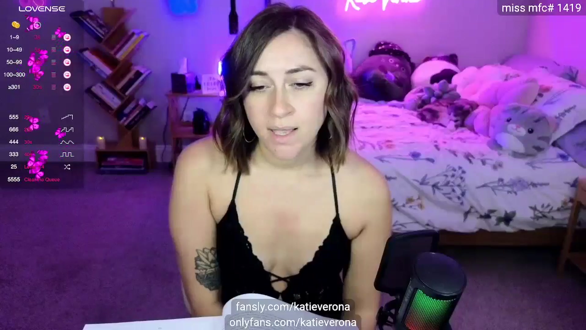 Gallery image thumbnail from KatieVerona's myfreecams stream on, 03/24/2025, 01:24 image 7 of 20