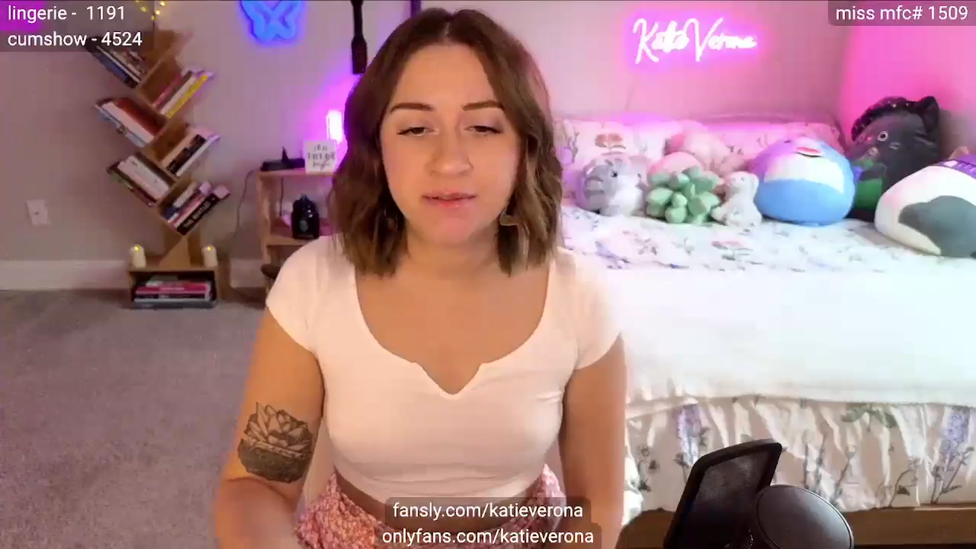 Gallery image thumbnail from KatieVerona's myfreecams stream on, 03/31/2025, 19:39 image 17 of 20