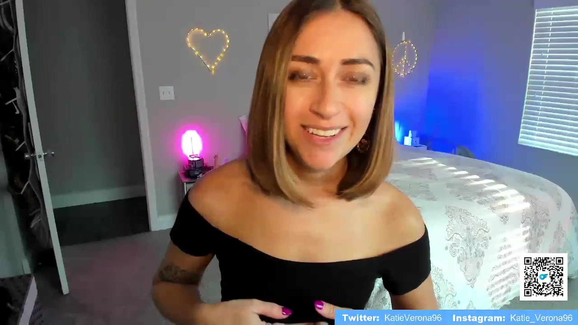 Gallery image thumbnail from KatieVerona96's myfreecams stream on, 08/02/2023, 22:54 image 15 of 20