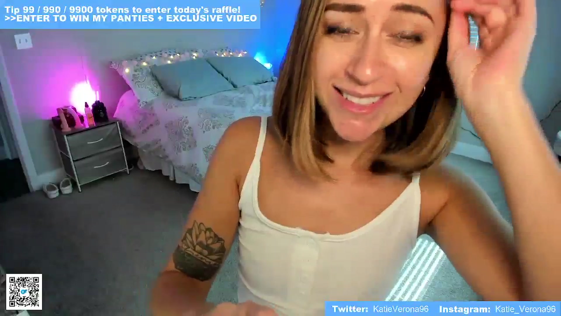 Gallery image thumbnail from KatieVerona96's myfreecams stream on, 08/05/2023, 21:18 image 4 of 20