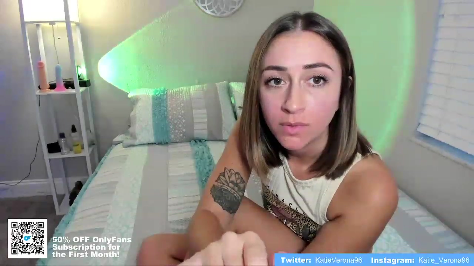 Gallery image thumbnail from KatieVerona96's myfreecams stream on, 08/19/2023, 24:19 image 8 of 20