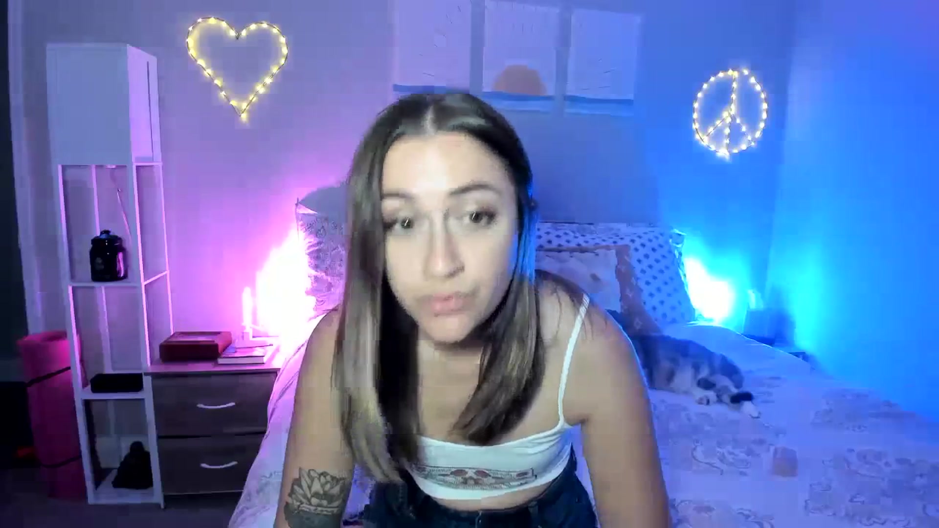 Gallery image thumbnail from KatieVerona96's myfreecams stream on, 03/12/2024, 02:16 image 2 of 20