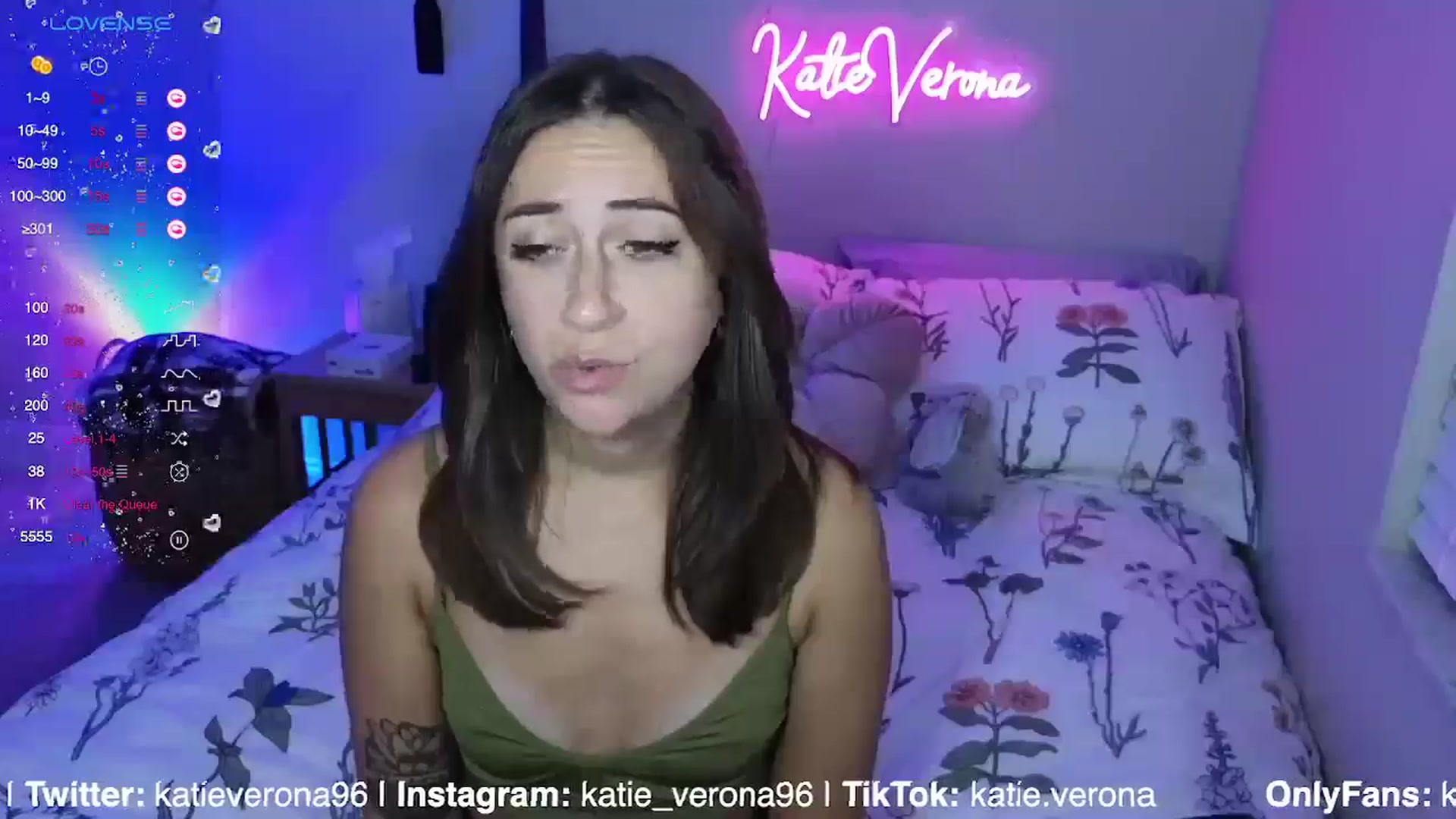 Gallery image thumbnail from KatieVerona96's myfreecams stream on, 08/03/2024, 02:08 image 6 of 20