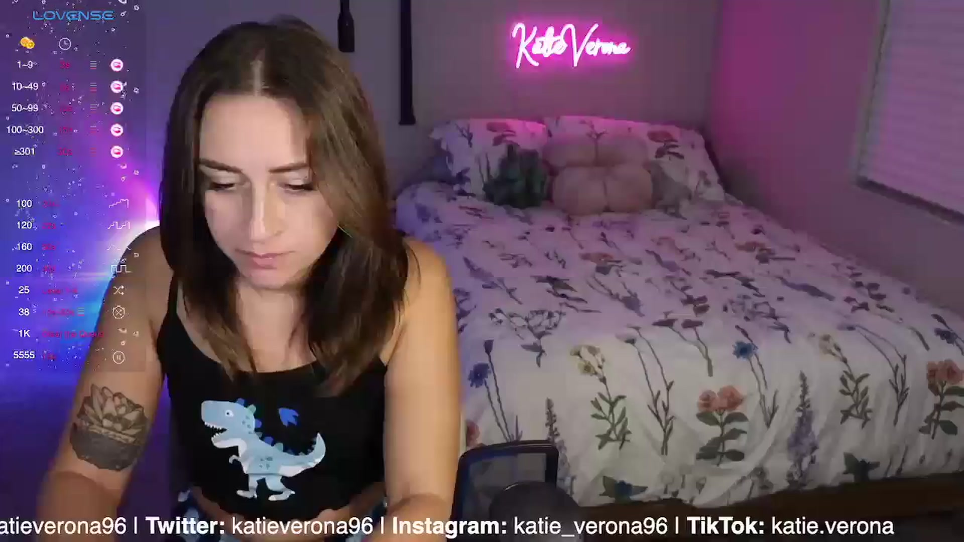 Gallery image thumbnail from KatieVerona96's myfreecams stream on, 08/07/2024, 02:00 image 18 of 20