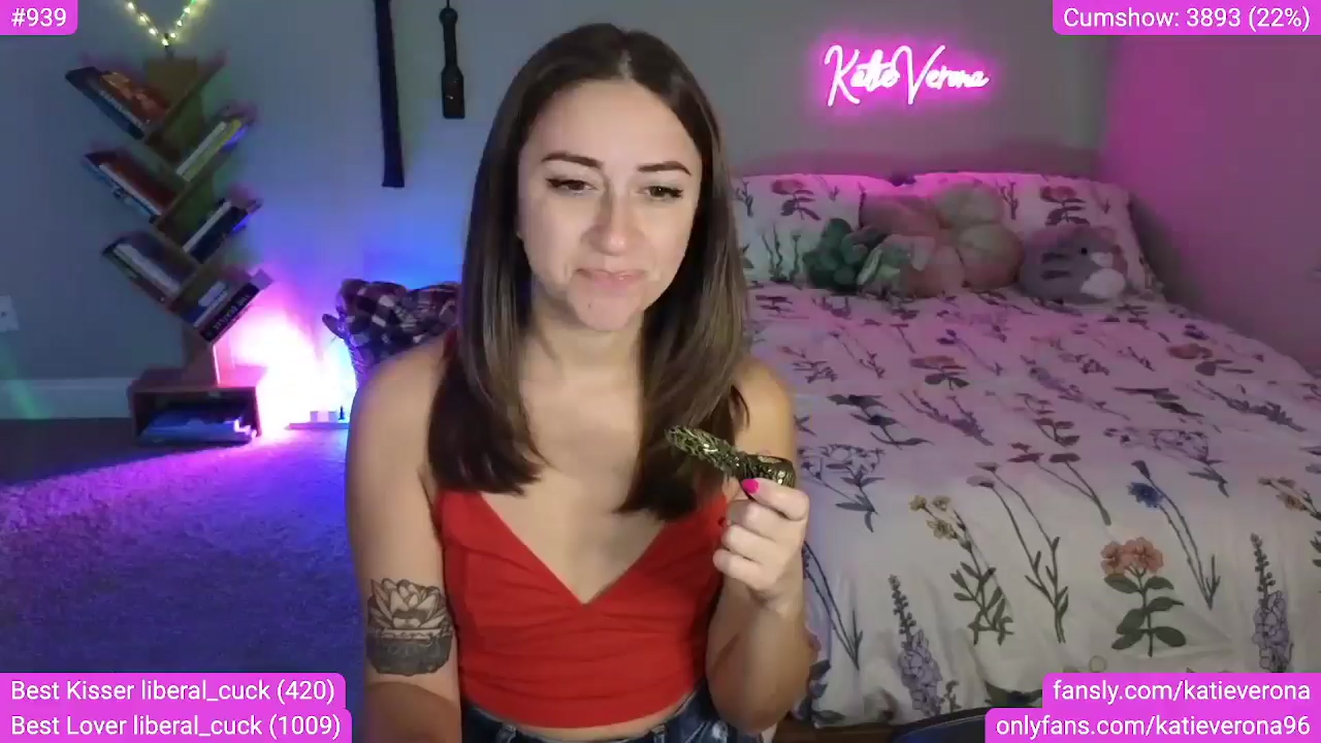 Gallery image thumbnail from KatieVerona96's myfreecams stream on, 08/28/2024, 24:36 image 13 of 20