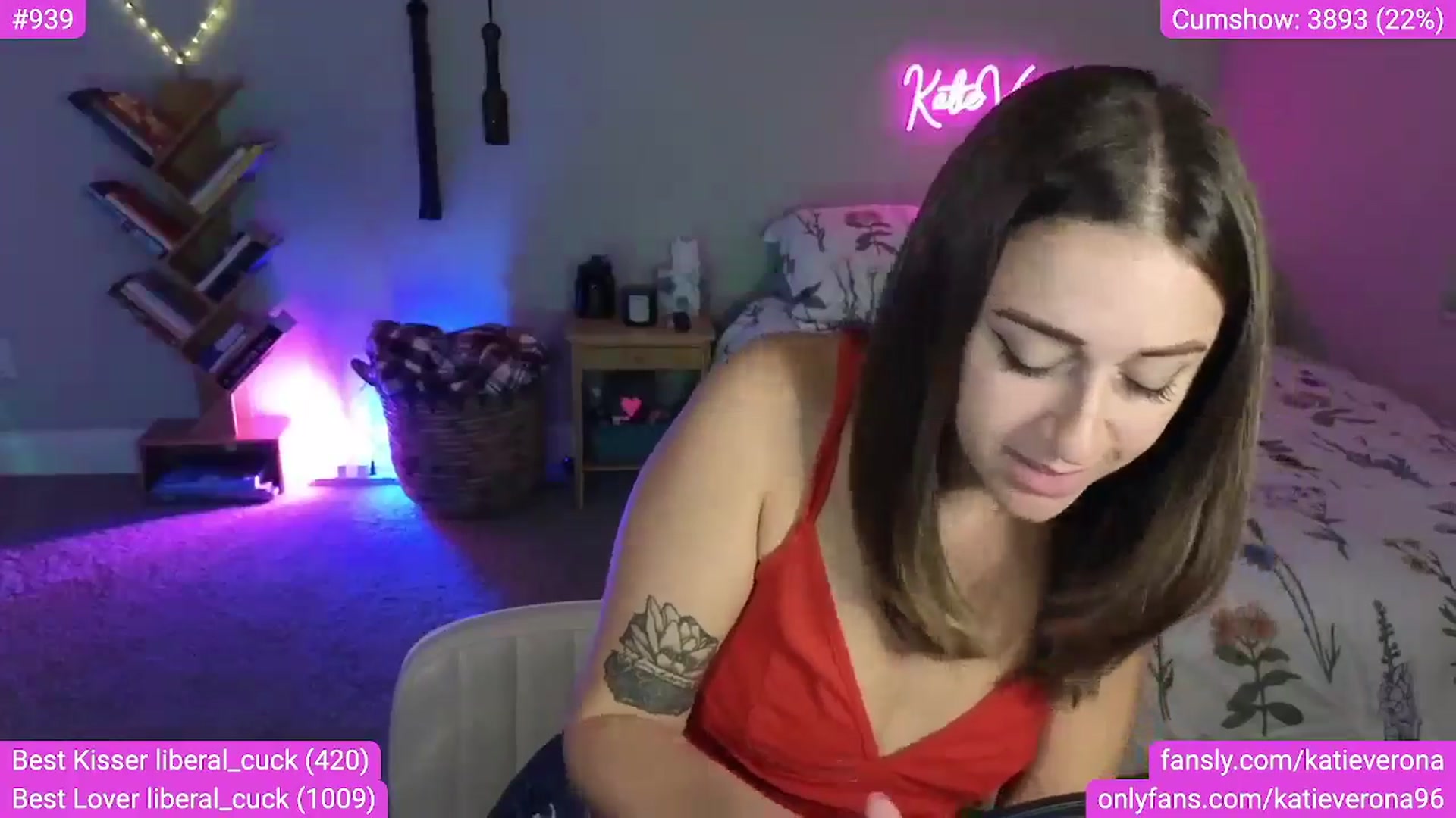 Gallery image thumbnail from KatieVerona96's myfreecams stream on, 08/28/2024, 24:36 image 11 of 20