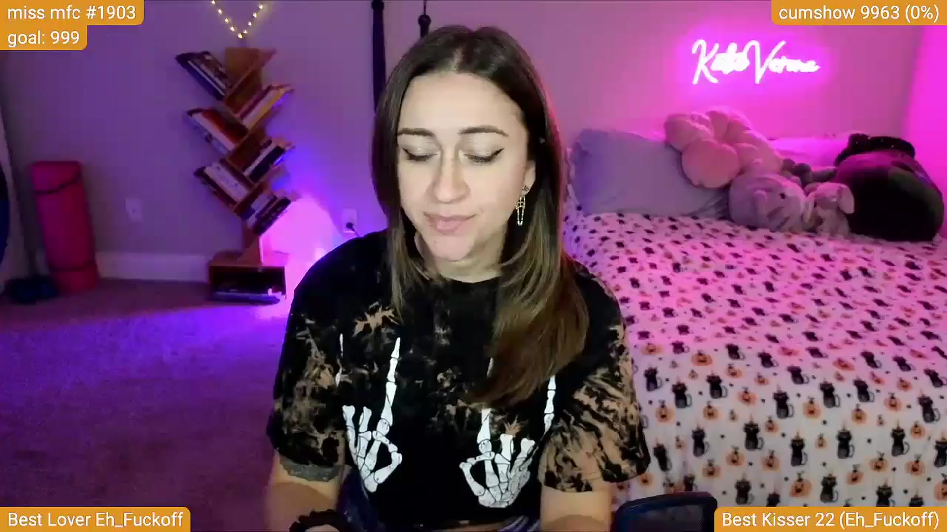 Gallery image thumbnail from KatieVerona96's myfreecams stream on, 10/14/2024, 02:32 image 9 of 20