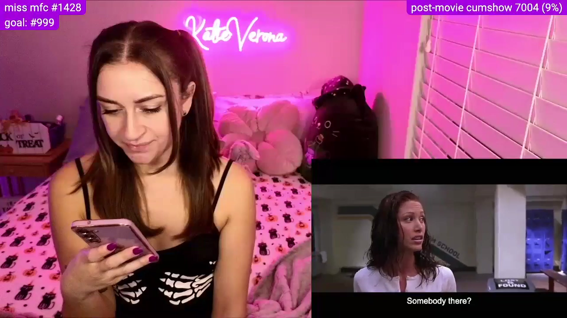 Gallery image thumbnail from KatieVerona96's myfreecams stream on, 10/15/2024, 03:03 image 10 of 20
