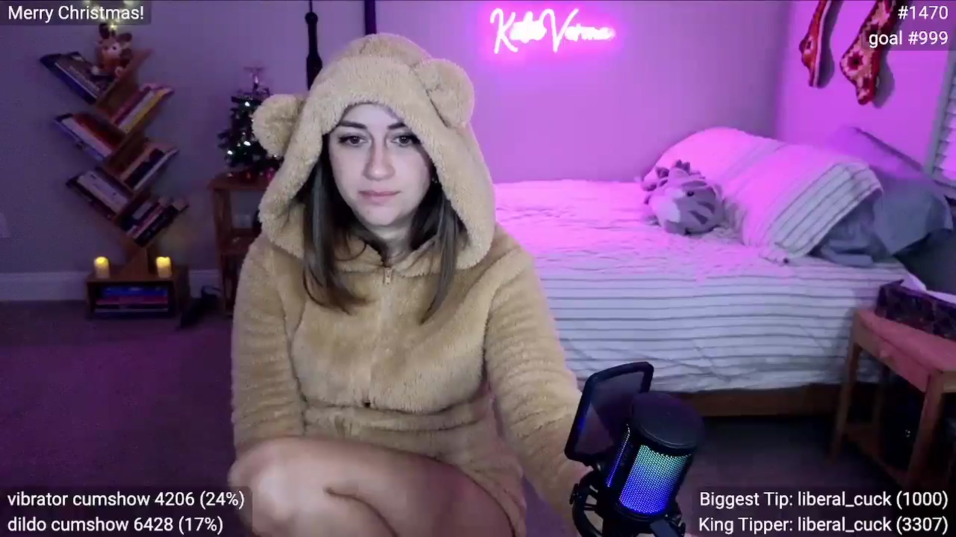 Gallery image thumbnail from KatieVerona96's myfreecams stream on, 12/26/2024, 03:18 image 7 of 20