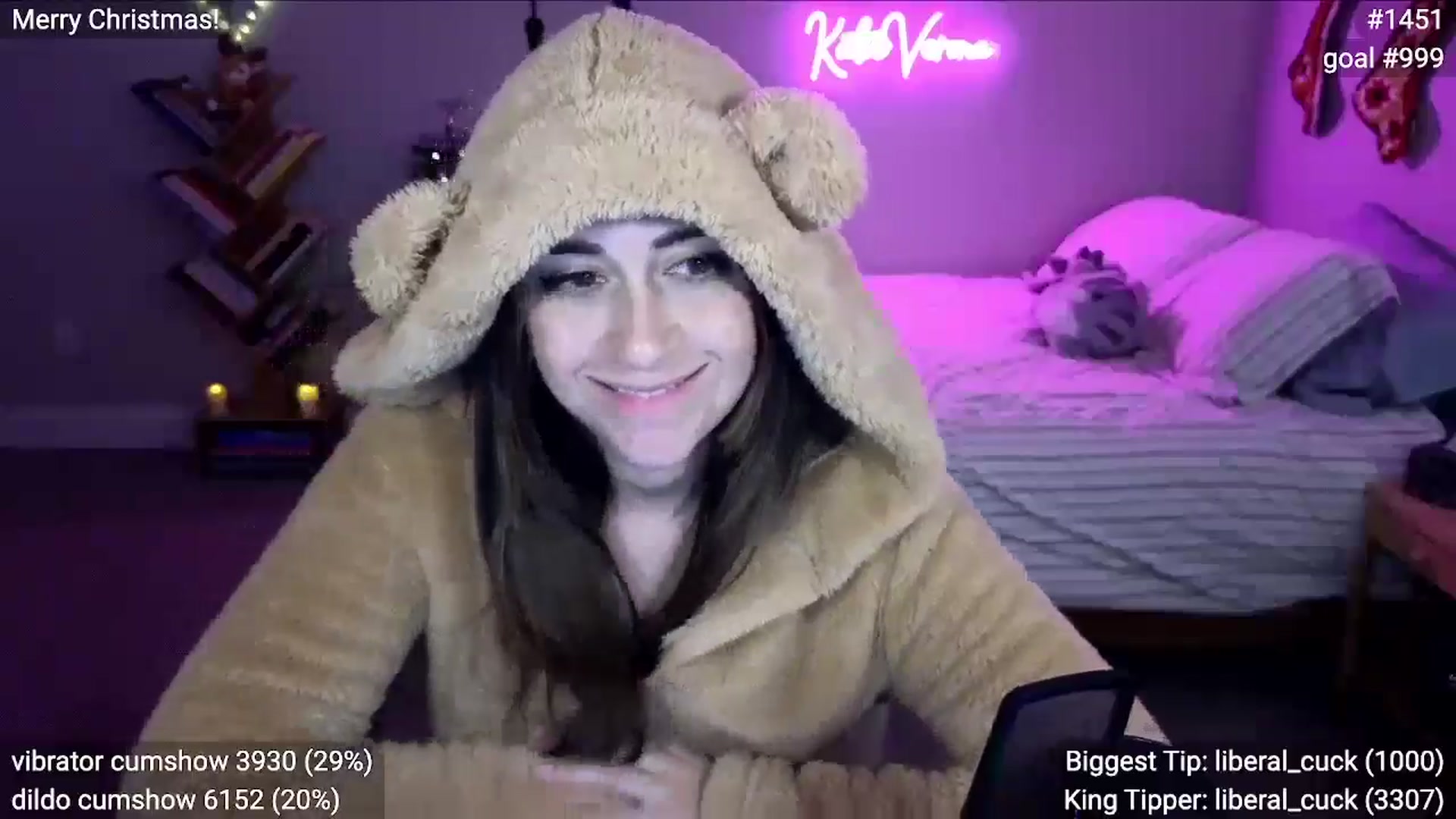 Gallery image thumbnail from KatieVerona96's myfreecams stream on, 12/26/2024, 03:18 image 14 of 20