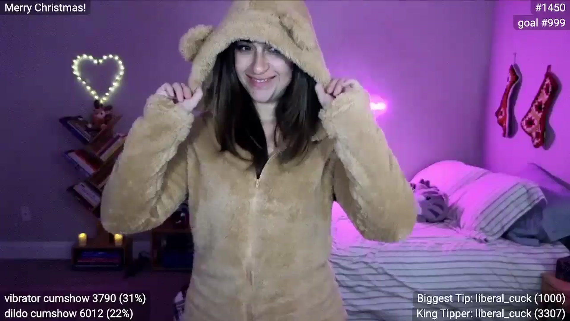 Gallery image thumbnail from KatieVerona96's myfreecams stream on, 12/26/2024, 03:18 image 15 of 20