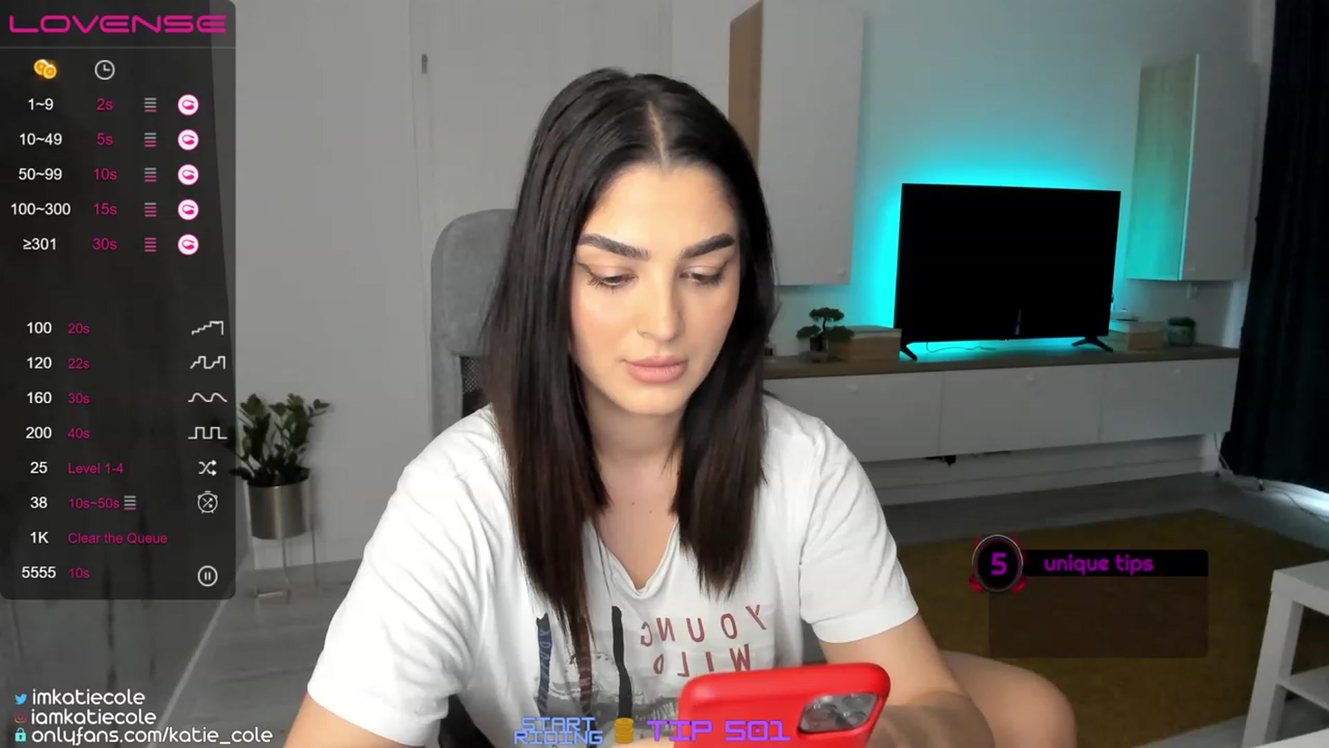 Gallery image thumbnail from Katie_Cole's myfreecams stream on, 05/31/2023, 10:14 image 4 of 20
