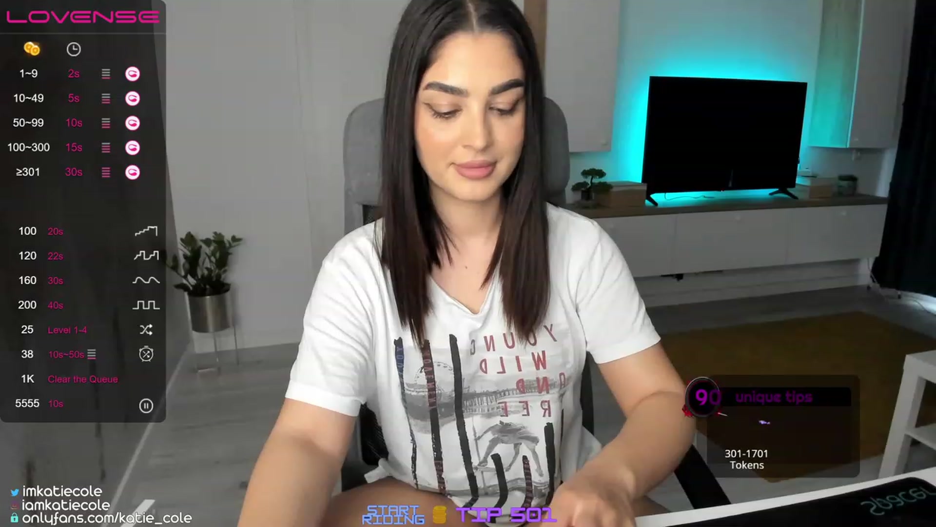 Gallery image thumbnail from Katie_Cole's myfreecams stream on, 05/31/2023, 10:14 image 14 of 20