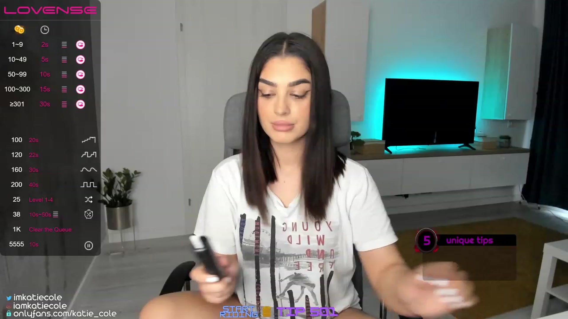 Gallery image thumbnail from Katie_Cole's myfreecams stream on, 05/31/2023, 10:14 image 6 of 20