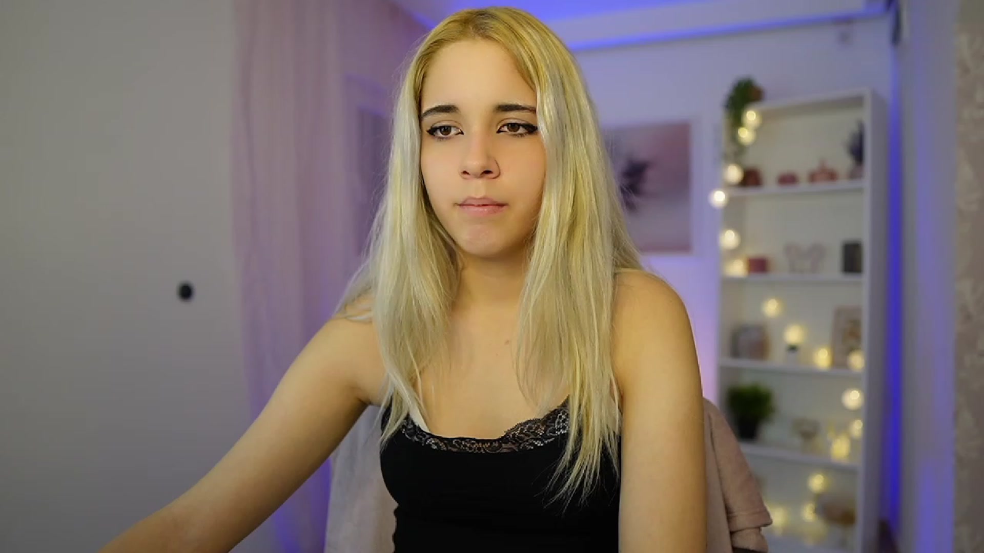 Gallery image thumbnail from Katie_Kush18's myfreecams stream on, 10/10/2023, 09:33 image 18 of 20