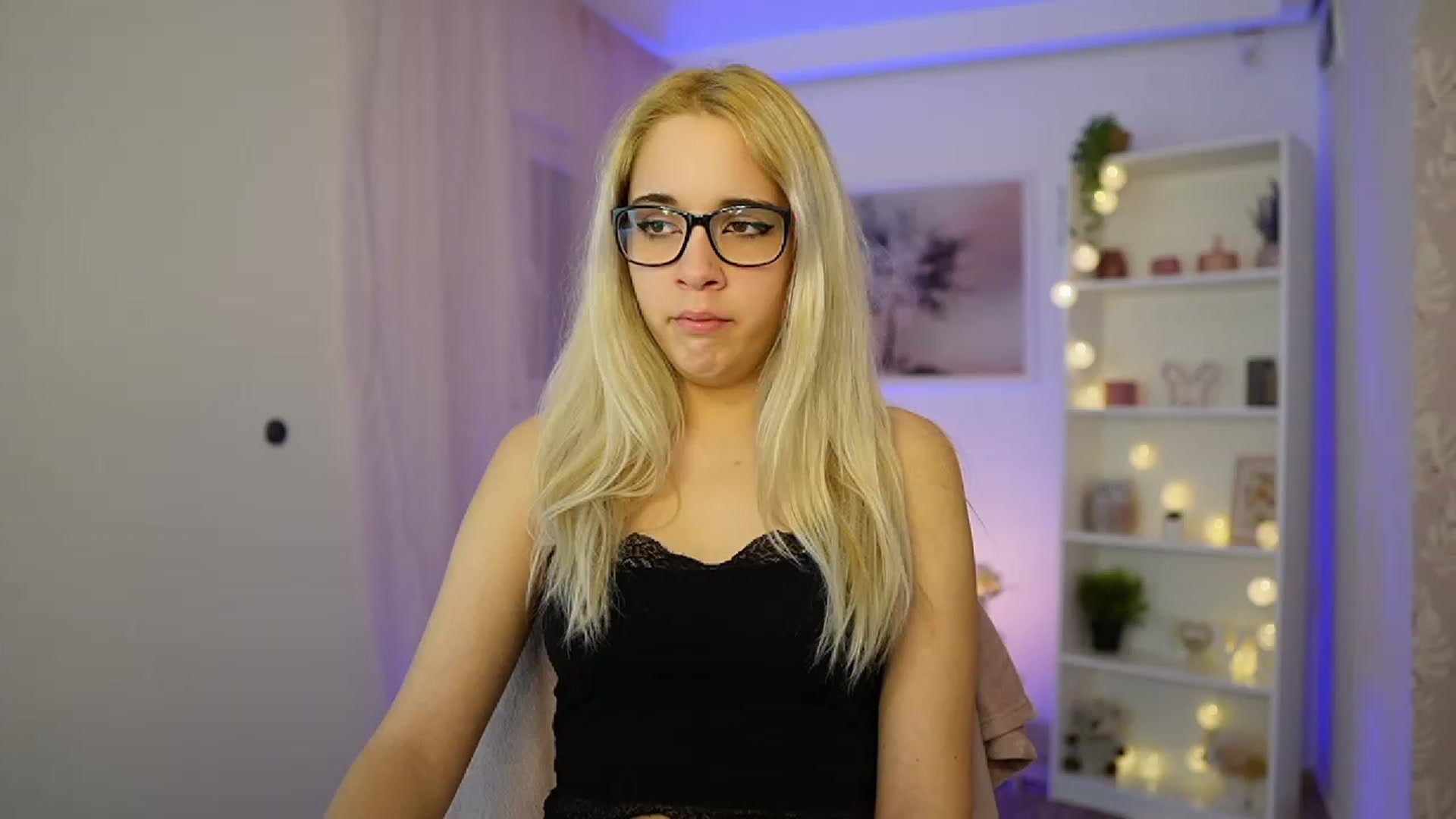 Gallery image thumbnail from Katie_Kush18's myfreecams stream on, 10/10/2023, 09:56 image 19 of 20