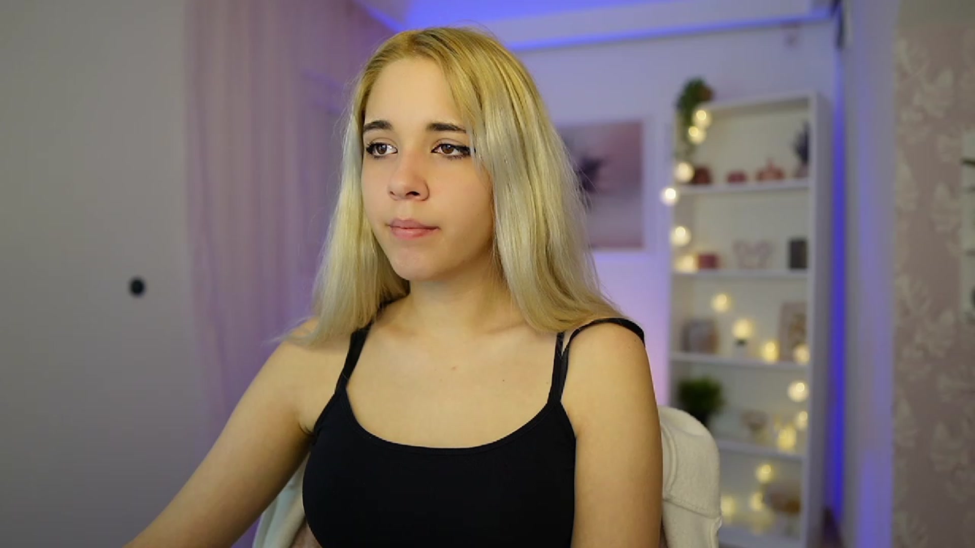 Gallery image thumbnail from Katie_Kush18's myfreecams stream on, 10/11/2023, 08:51 image 10 of 20