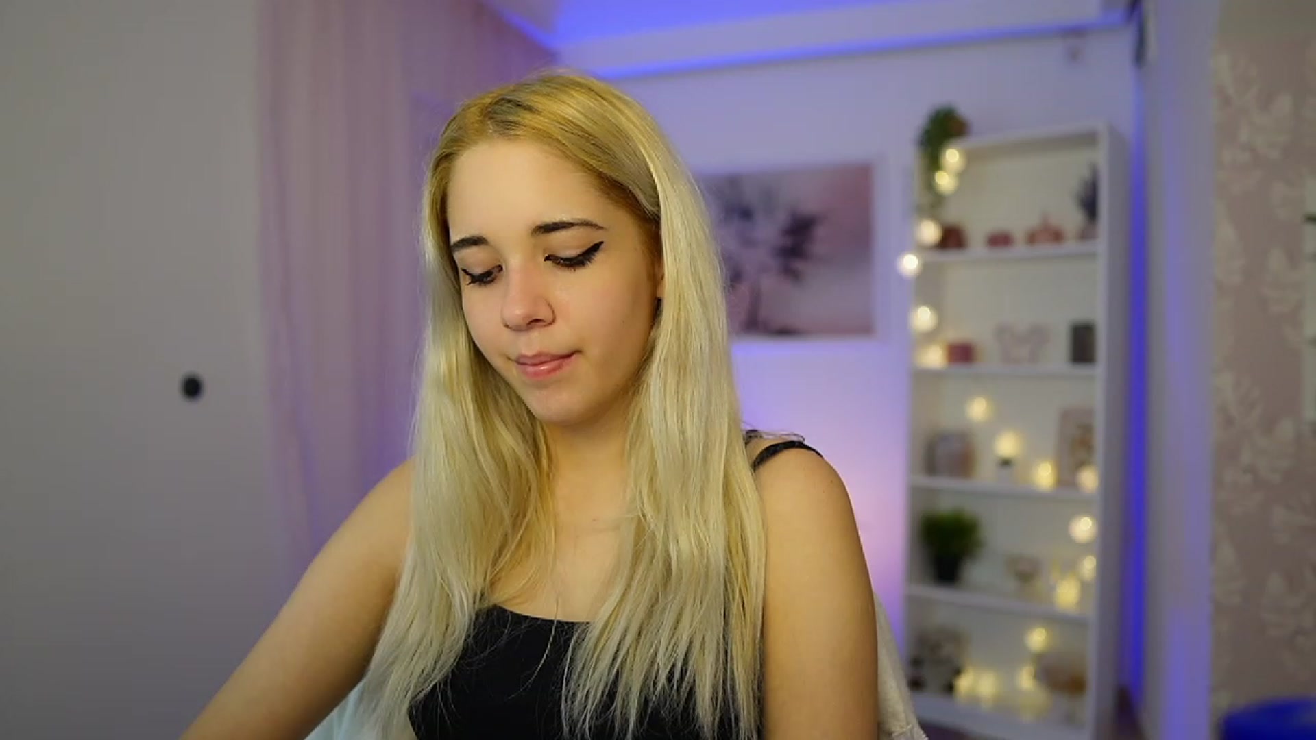 Gallery image thumbnail from Katie_Kush18's myfreecams stream on, 10/11/2023, 11:47 image 12 of 20