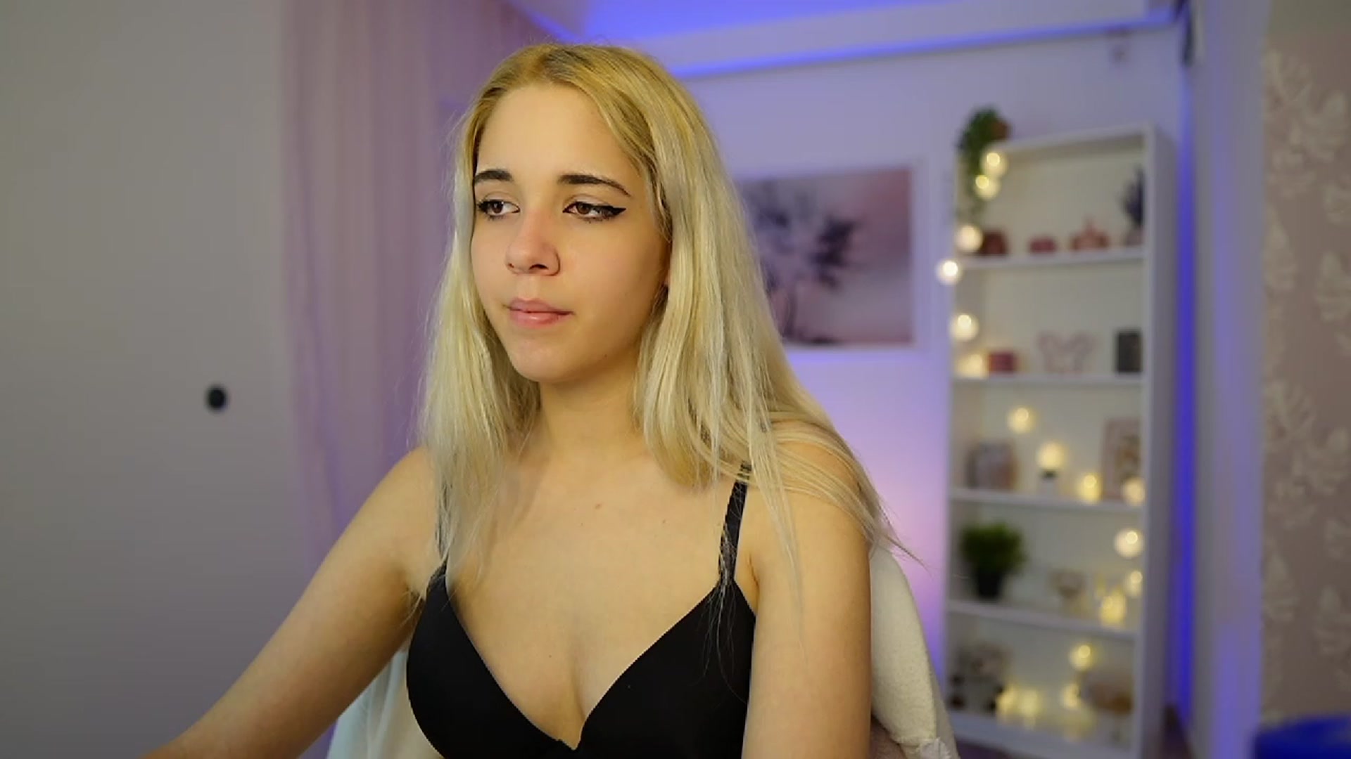 Gallery image thumbnail from Katie_Kush18's myfreecams stream on, 10/11/2023, 11:47 image 18 of 20