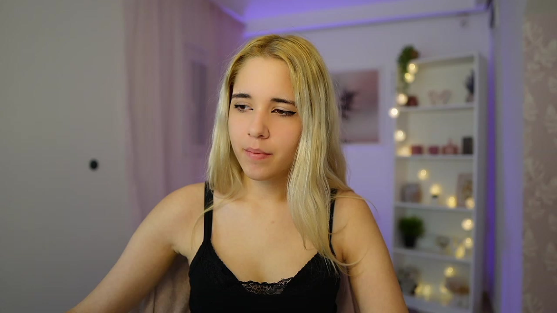 Gallery image thumbnail from Katie_Kush18's myfreecams stream on, 10/18/2023, 09:24 image 8 of 20