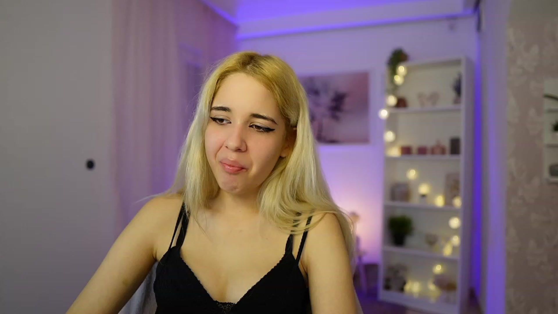 Gallery image thumbnail from Katie_Kush18's myfreecams stream on, 10/22/2023, 08:54 image 14 of 20
